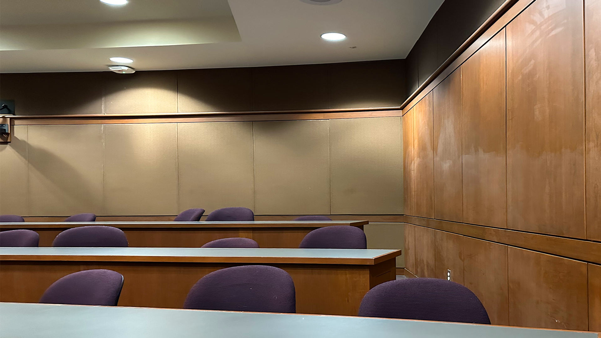 Moot Court Side